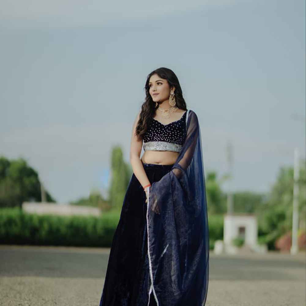 Blue velvet lehenga - Image 4